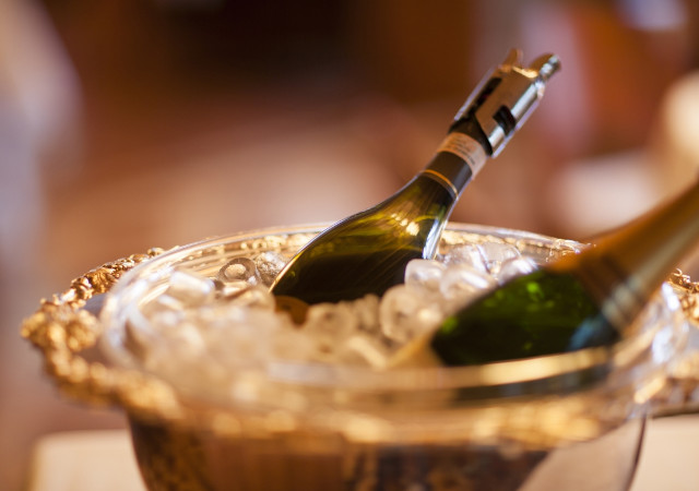 City-Hotel Ochsen Zug – Champagner im Eiskühler